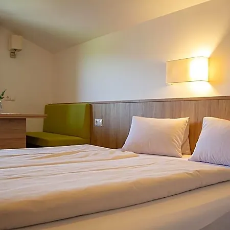 Holzmannhof 3* Флахау