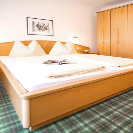 Holzmannhof Aparthotel 3*